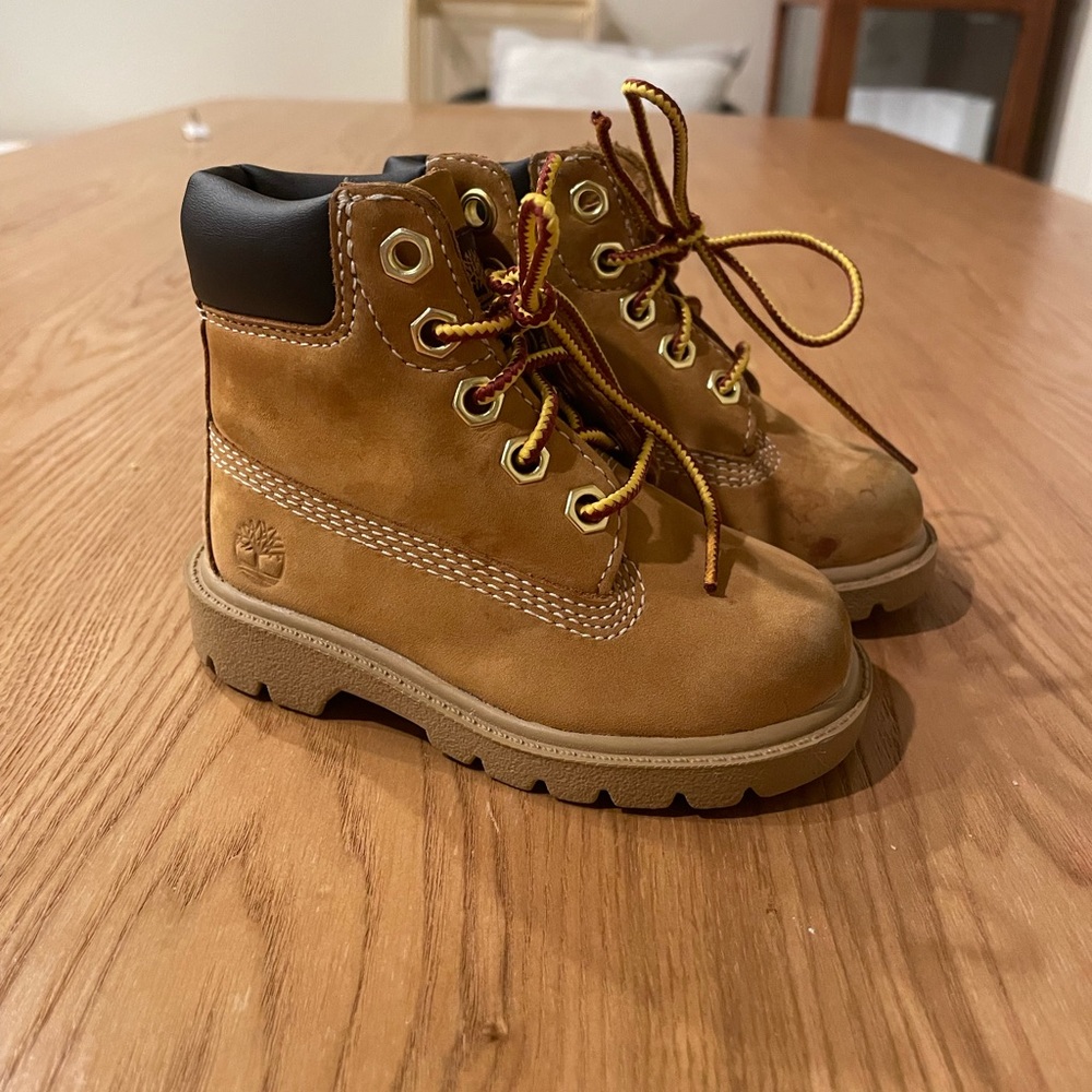 Toddler Timberland Waterproof Boot, size 5